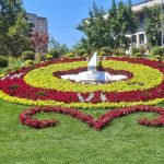 Cel mai mare ceas floral din Romania a fost inaugurat la Pitesti