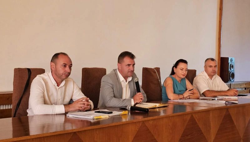Conducerea DSVSA Arges a avut o intalnire de lucru cu medicii veterinari