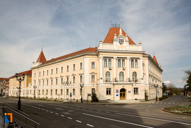 Controversa la Primaria Alba Iulia mai multi utilizatori afirma ca au fost blocati de pe pagina de Facebook