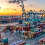 Deficitul comercial al Romaniei a scazut cu 2 in prima jumatate a anului dar importurile au depasit exporturile cu peste 16 miliarde de euro