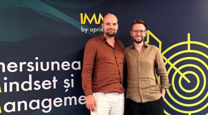 Dr Vlad Negru si Dr Marius Banu participare la un program dedicat dezvoltarii si gestionarii afacerilor