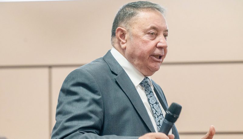 Ducele de Albota critica dur pe Bolojan Primar cu 6000 de lei pe luna dom le Ce primar este acesta
