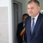 Haos in intreaga tara din cauza unei noi legi Numerosi consilieri si angajati din administratia publica si au dat demisia fara motiv