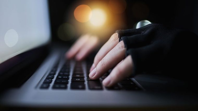 Inca o tara europeana atacata de hackeri Datele fiscale a sute de mii de persoane au fost compromise