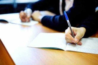 Incepe BAC ul de toamna 2026 Ce examene sustin primii candidati si ce este interzis in sala de examen