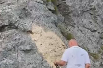 Masuri impuotriva barbatului care a vandalizat o stanca pe Transfagarasan