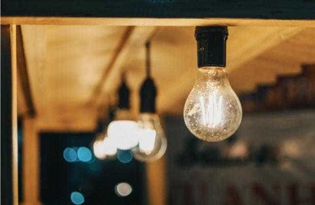 Ministerul Energiei solicita diminuarea consumului de energie electrica intre orele 19 00 si 23 00