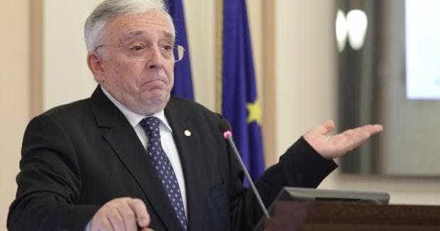 Mugur Isarescu Dobanzile ar putea incepe sa scada posibil pana la inceputul anului viitor