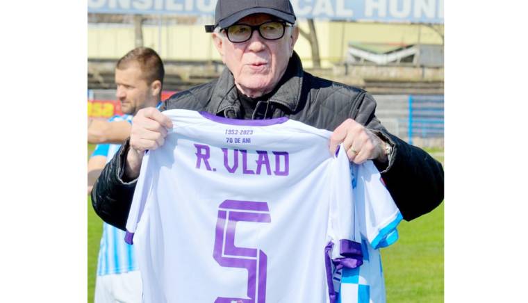 O poveste fara sfarsit Remus Vlad fost capitan al Argesului Acest club are un loc de frunte in inima mea