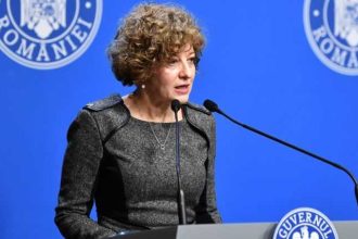 Oana Gheorghiu Este pentru prima oara in istorie cand sindicatele protesteaza pentru majorarea salariilor