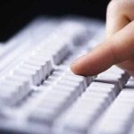 Perchezitii EPPO in Romania intr un dosar de 7 milioane de euro proiecte IT pentru primarii sub observatia anchetatorilor