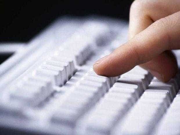 Perchezitii EPPO in Romania intr un dosar de 7 milioane de euro proiecte IT pentru primarii sub observatia anchetatorilor
