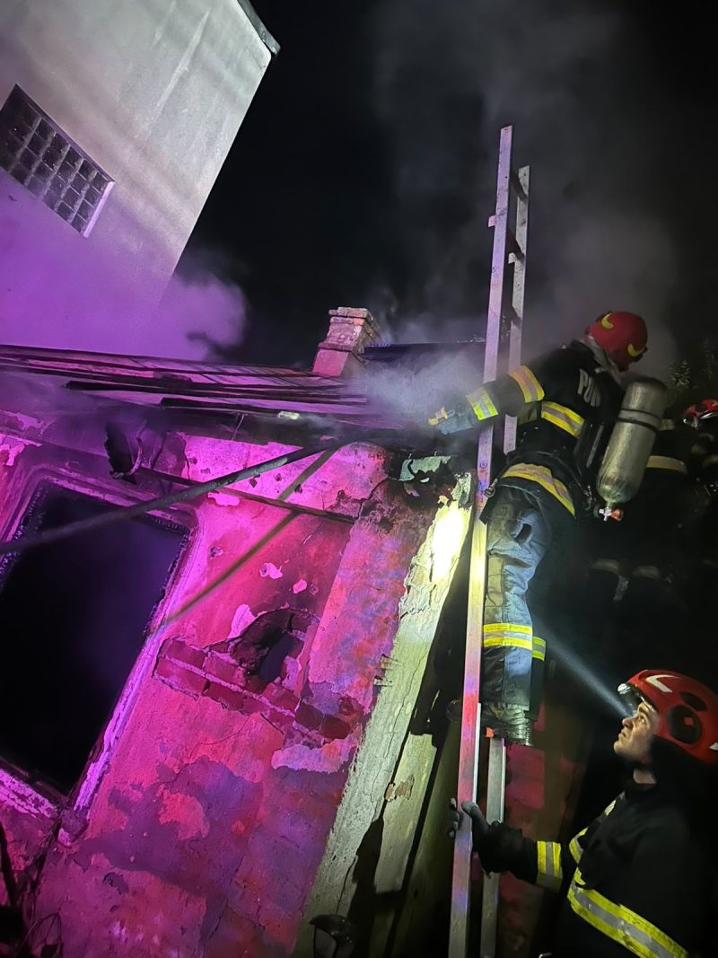 Persoana carbonizata descoperita dintr o casa abandonata din Pitesti