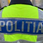 Politist din Arges surprins beat la volan in timpul serviciului A izbit mai multe pubele cu masina