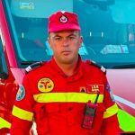Pompier erou A intervenit pentru a ajuta un biciclist accidentat in Calinesti