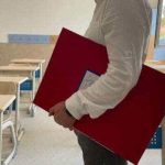 Profesorii ameninta cu boicotarea inceputului noului an scolar Sindicatele solicta modificarea noii legi a salariilor