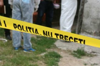 Se desfasoara cercetari dupa ce un barbat de 52 de ani din Pitestii a fost gasit decedat in apartament