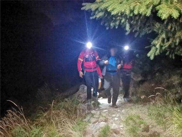Trei apeluri urgente intr o singura noapte pe Moldoveanu Opt turisti salvati de salvamontistii din Arges