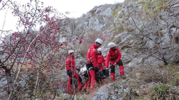Weekend cu interventii succesive 35 de turisti salvati de Salvamont in doar 24 de ore