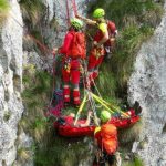 misiune dramatica in bucegi un alpinist care incerca sa deschida un traseu nou gasit in stare grava dupa o cadere de pe stanca