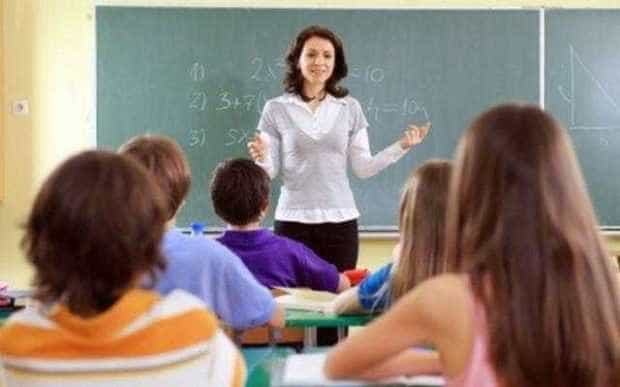 noua structura salariala pentru profesori propusa partidelor la cotroceni profesorii debutanti ar urma sa primeasca 4587 de lei net cu 500 de lei mai putin decat solicitarile sindicatelor
