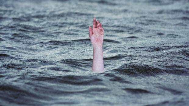 tragedie la constanta doi copii sau inecat in mare iar un adolescent de 15 ani a decedat