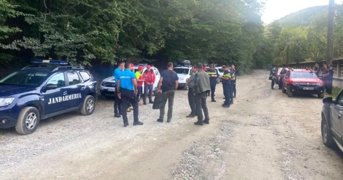 Alertă în Argeș: se caută cu efective mărite