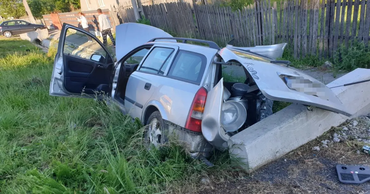 Accident grav în Argeș, patru persoane au devenit victime
